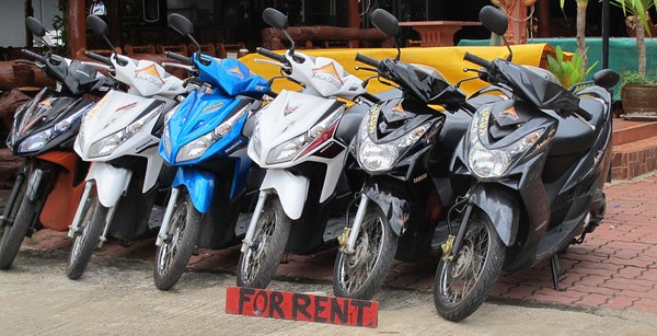 brommer huur yogyakarta